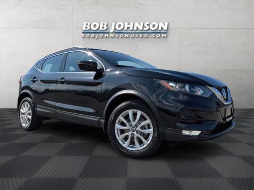 2022 Nissan Rogue Sport SV