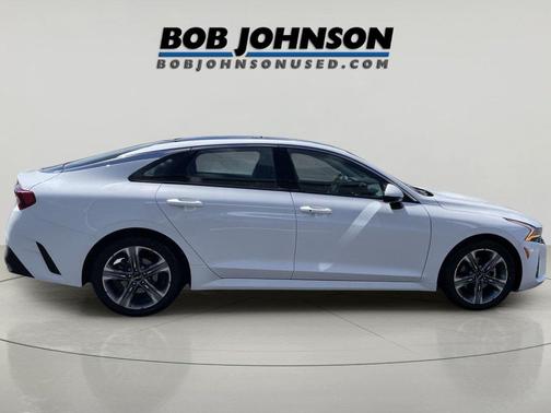Glacial White Pearl 2023 Kia K5 EX