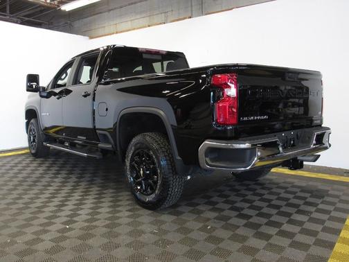 Black 2024 Chevrolet Silverado 2500 LT