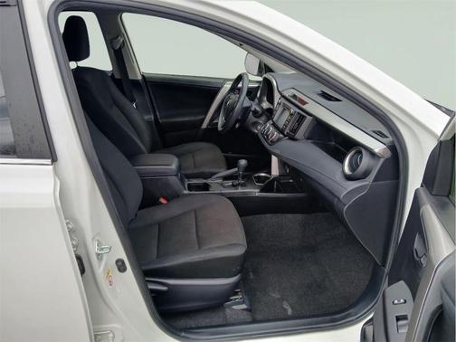 Super White 2017 Toyota RAV4 LE