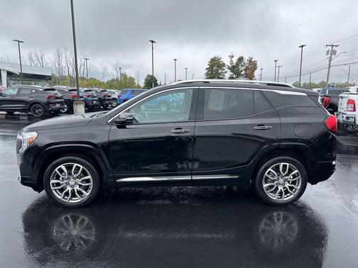 2022 GMC Terrain Denali