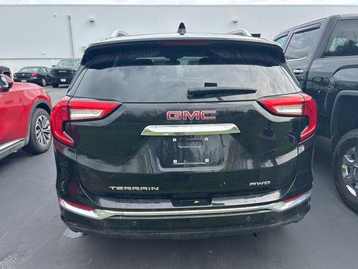 2022 GMC Terrain Denali