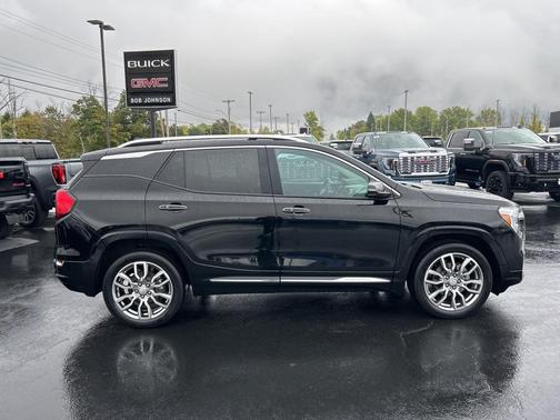 2022 GMC Terrain Denali
