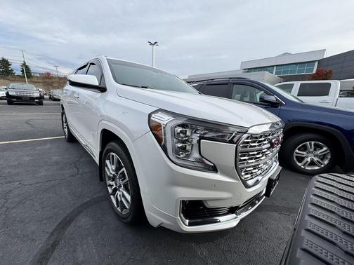 2022 GMC Terrain Denali