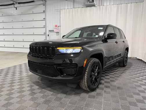 2024 Jeep Grand Cherokee Altitude