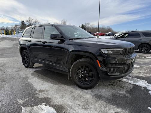 2024 Jeep Grand Cherokee Altitude