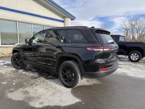 2024 Jeep Grand Cherokee Altitude