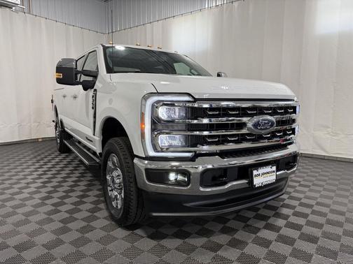 Oxford White 2025 Ford F-350 Lariat