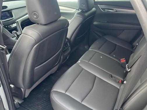 2023 Cadillac XT5 Luxury