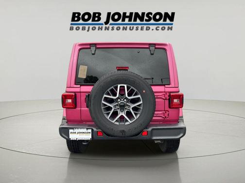2024 Jeep Wrangler 4-Door Sahara 4x4