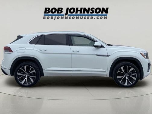 2024 Volkswagen Atlas Cross Sport 2.0T SEL Premium