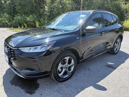 Agate Black Metallic 2023 Ford Escape ST-Line