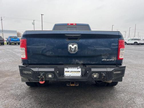 2022 RAM 3500 Tradesman Crew Cab 4x4 8' Box