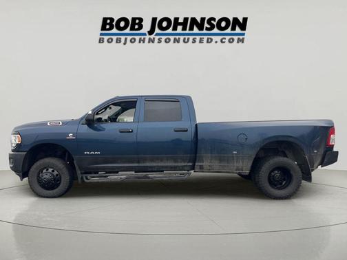 2022 RAM 3500 Tradesman Crew Cab 4x4 8' Box