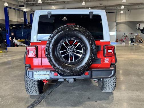 Firecracker Red Clearcoat 2026 Jeep Wrangler Rubicon