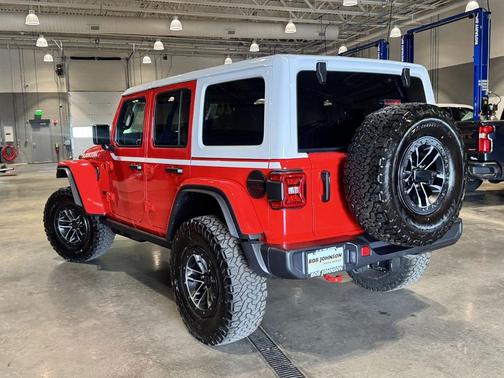 Firecracker Red Clearcoat 2026 Jeep Wrangler Rubicon