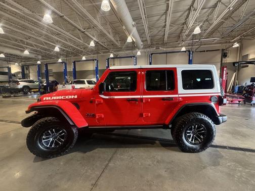 Firecracker Red Clearcoat 2026 Jeep Wrangler Rubicon