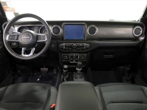 2023 Jeep Wrangler 4-Door Sahara
