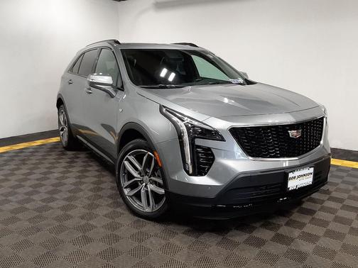 Argent Silver Metallic 2023 Cadillac XT4 Sport
