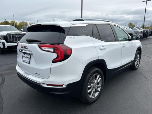 2022 GMC Terrain SLT
