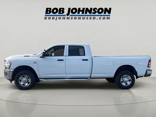 2023 RAM 3500 Tradesman Crew Cab 4x4 8' Box