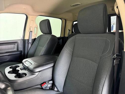 2020 RAM 2500 Tradesman Crew Cab 4X4 6'4' Box