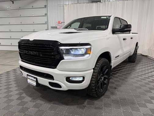 Bright White Clearcoat 2023 RAM 1500 Laramie