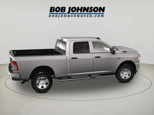 2024 RAM 3500 Tradesman Crew Cab 4x4 6'4' Box