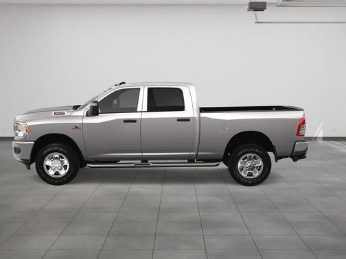 2024 RAM 3500 Tradesman Crew Cab 4x4 6'4' Box