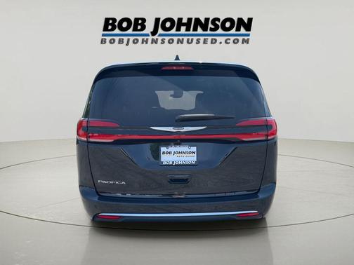 2025 Chrysler Pacifica L