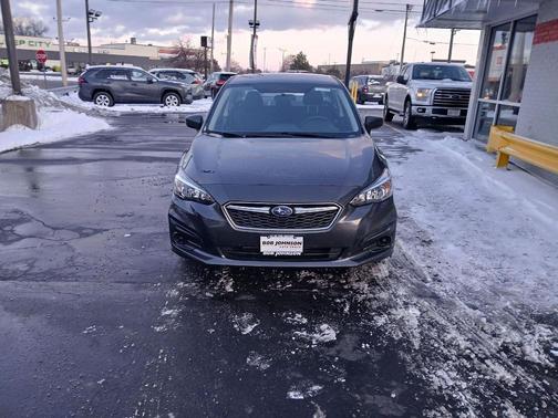 2019 Subaru Impreza 2.0i