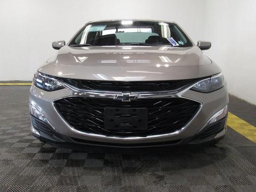 2022 Chevrolet Malibu FWD RS