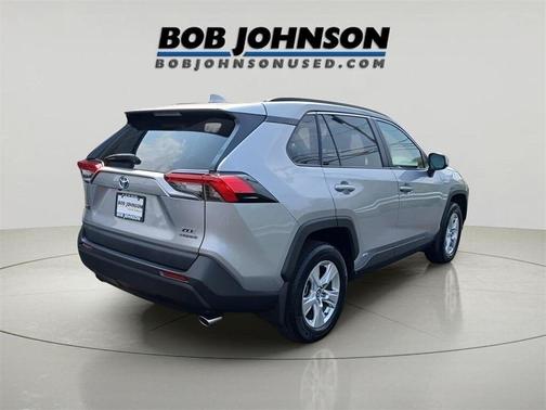 2020 Toyota RAV4 Hybrid XLE