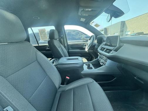 Summit White 2021 GMC Yukon SLE