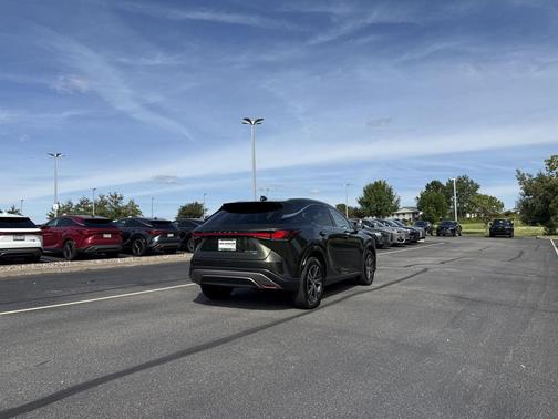 Nori Green Pearl 2025 Lexus RX 350h Premium