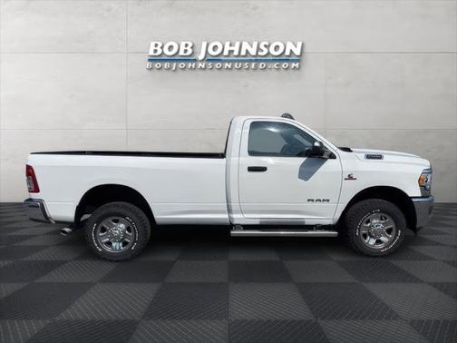 2022 RAM 2500 Tradesman Regular Cab 4x4 8' Box