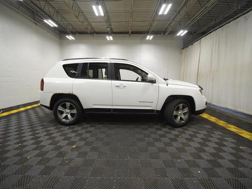 Bright White Clearcoat 2016 Jeep Compass High Altitude