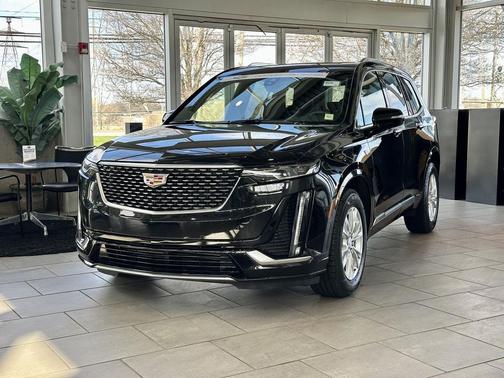 Stellar Black Metallic 2024 Cadillac XT6 Luxury AWD