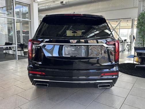 Stellar Black Metallic 2024 Cadillac XT6 Luxury AWD