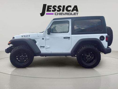 Bright White 2025 Jeep Wrangler Willys