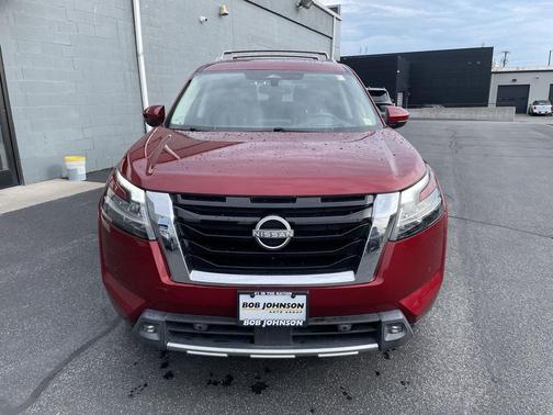 Scarlet Ember Tintcoat 2022 Nissan Pathfinder Platinum 4WD