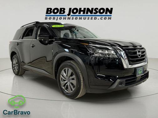 Super Black 2025 Nissan Pathfinder SV 4WD