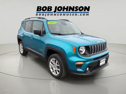 Bikini Metallic Clearcoat 2022 Jeep Renegade Latitude
