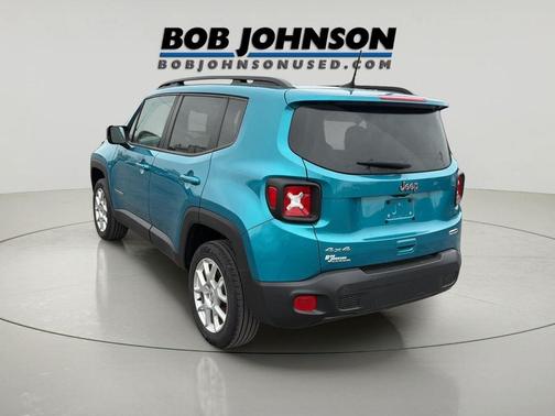 Bikini Metallic Clearcoat 2022 Jeep Renegade Latitude