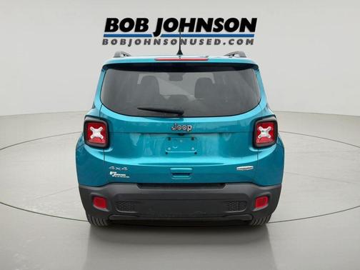Bikini Metallic Clearcoat 2022 Jeep Renegade Latitude