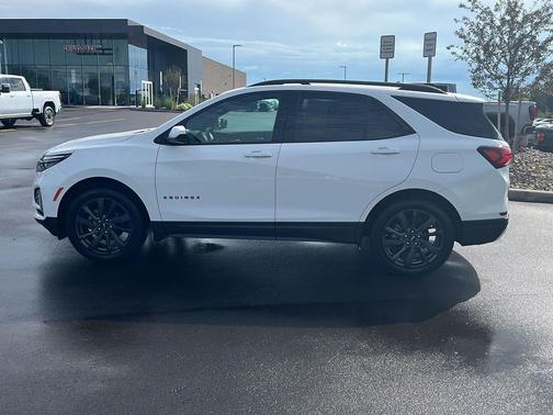 Summit White 2023 Chevrolet Equinox AWD RS