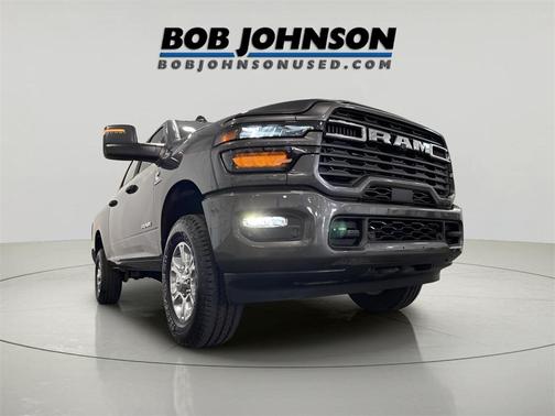 2025 RAM 2500 Big Horn Crew Cab 4x4 6'4' Box