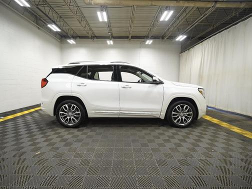White Frost Tricoat 2024 GMC Terrain Denali