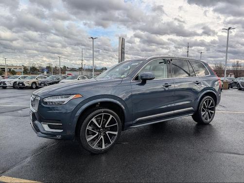 2023 Volvo XC90 B6 Plus 7-Seater