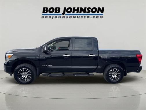 2021 Nissan Titan SV